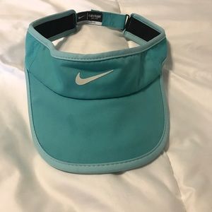 Nike Featherlite Visor